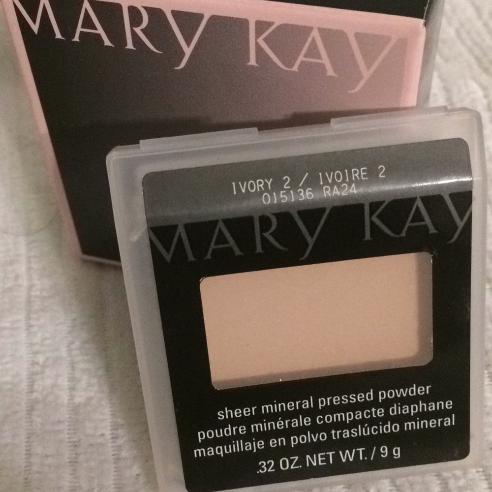 Mary Kay sheer mineral pressed powder